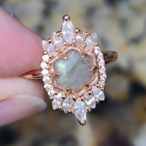 Labradorite Medina Ring in Rose Gold sz 6
